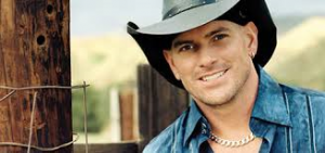 Country music artist Keith Anderson talks with UCCS Radio prior to his concert.
